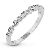Right Hand Ring in 18k Gold with Diamonds