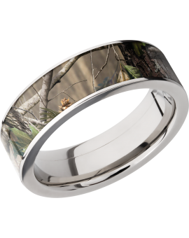 Titanium 7mm flat band with a 6mm inlay of Real Tree APG Camo