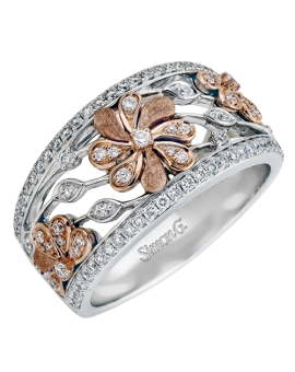 Right Hand Ring in 18k Gold with Diamonds