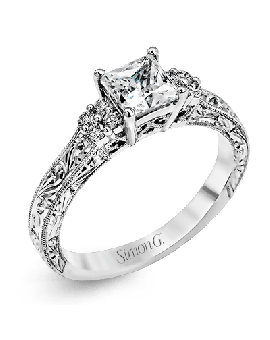 Engagement Ring in 18k Gold with Diamonds