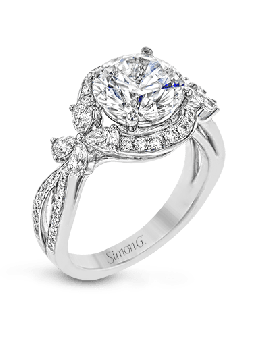 Engagement Ring in 18k Gold with Diamonds