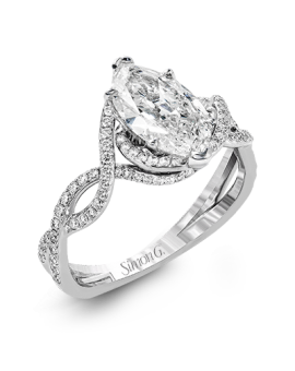 Engagement Ring in 18k Gold with Diamonds