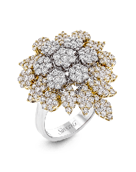 Right Hand Ring in 18k Gold with Diamonds