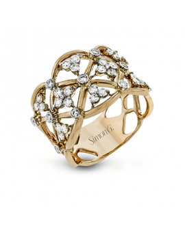 Right Hand Ring in 18k Gold with Diamonds