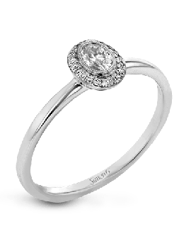 Engagement Ring in 18k Gold with Diamonds