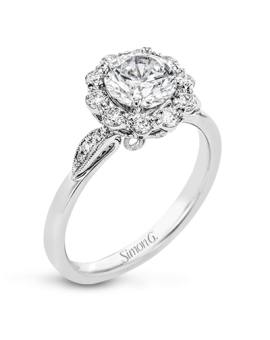 Engagement Ring in 18k Gold with Diamonds