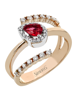 Color Ring in 18k Gold with Diamonds