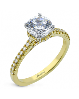 Engagement Ring in 18k Gold with Diamonds