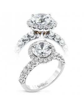Engagement Ring in 18k Gold with Diamonds