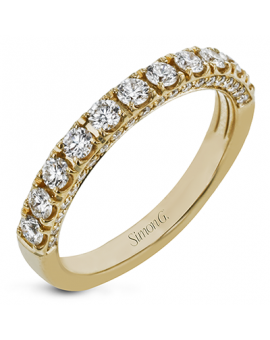 Engagement Ring in 18k Gold with Diamonds