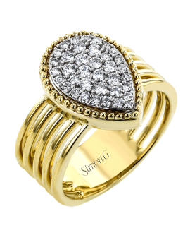 Right Hand Ring in 18k Gold with Diamonds
