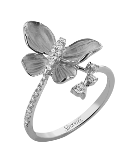 Right Hand Ring in 18k Gold with Diamonds