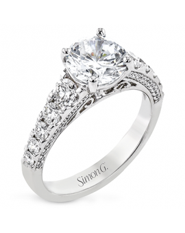 Engagement Ring in 18k Gold with Diamonds