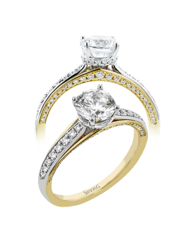 Engagement Ring in 18k Gold with Diamonds