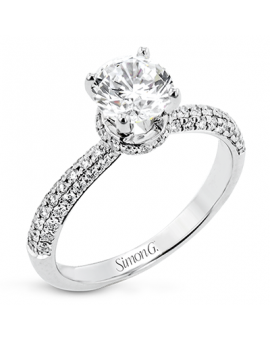 Engagement Ring in 18k Gold with Diamonds
