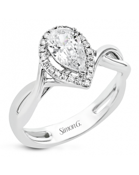 Engagement Ring in 18k Gold with Diamonds