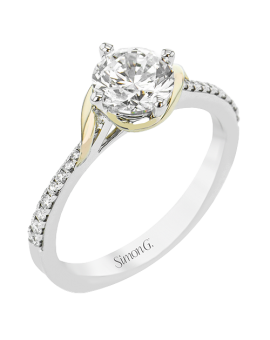Engagement Ring in 18k Gold with Diamonds