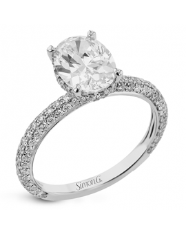 Engagement Ring in 18k Gold with Diamonds