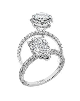 Engagement Ring in 18k Gold with Diamonds