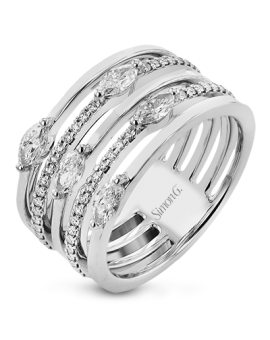 Right Hand Ring in 18k Gold with Diamonds