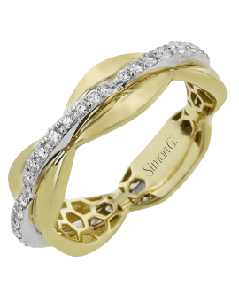 Right Hand Ring in 18k Gold with Diamonds