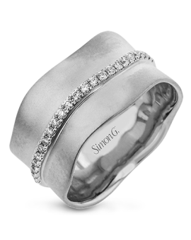 Right Hand Ring in 18k Gold with Diamonds