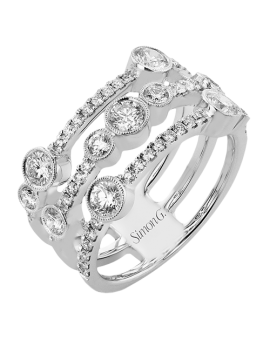 Right Hand Ring in 18k Gold with Diamonds