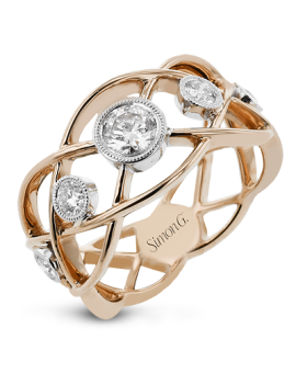 Right Hand Ring in 18k Gold with Diamonds
