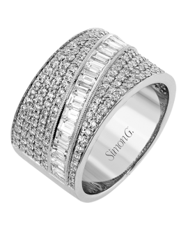 Right Hand Ring in 18k Gold with Diamonds