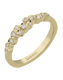 Right Hand Ring in 18k Gold with Diamonds