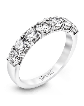 Anniversary Ring in Platinum with Diamonds