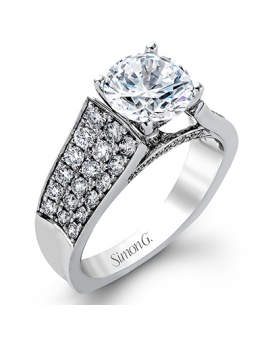 Engagement Ring in 18k Gold with Diamonds