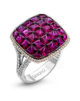 Color Ring in 18k Gold with Diamonds