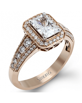 Engagement Ring in 18k Gold with Diamonds