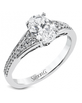 Engagement Ring in 18k Gold with Diamonds