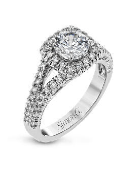 Engagement Ring in 18k Gold with Diamonds