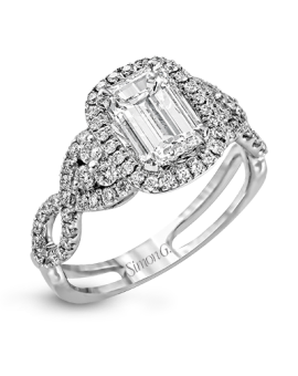 Engagement Ring in 18k Gold with Diamonds