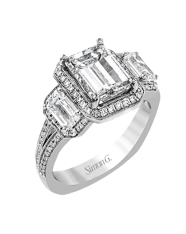 Engagement Ring in 18k Gold with Diamonds