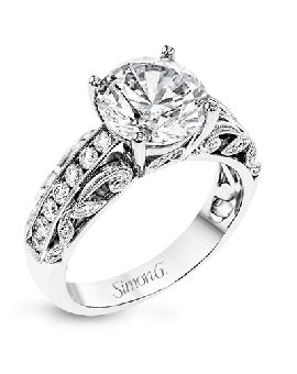 Engagement Ring in 18k Gold with Diamonds