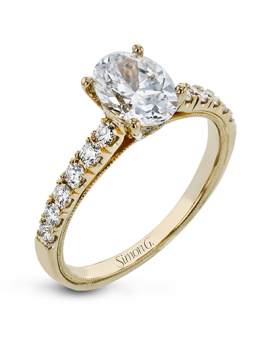 Engagement Ring in 18k Gold with Diamonds