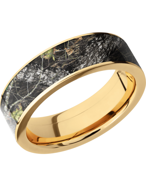 14K Yellow Gold 7mm flat band with a 6mm inlay of Mossy Oak Break Up Camo