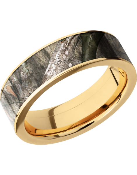 14K Yellow Gold 7mm flat band with a 6mm inlay of Mossy Oak Treestand Camo