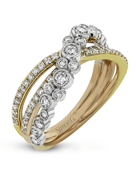 Right Hand Ring in 18k Gold with Diamonds