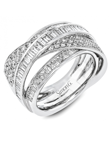 Right Hand Ring in 18k Gold with Diamonds