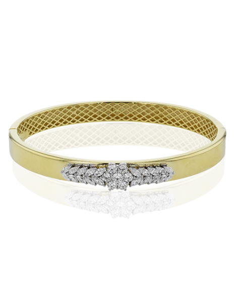 Bangle in 18k Gold with Diamonds