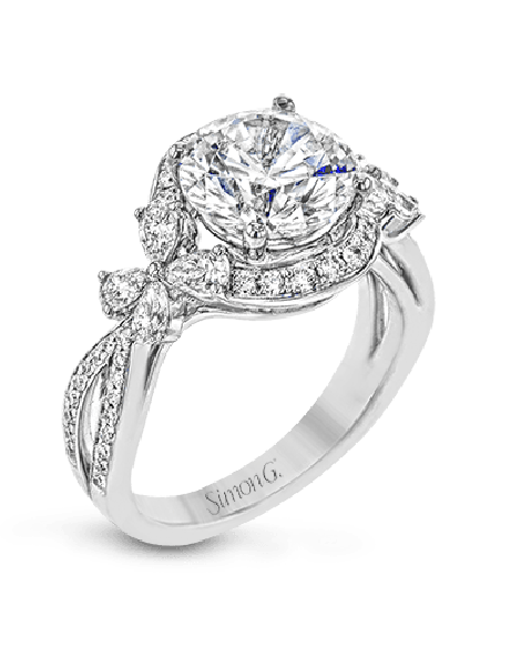 Engagement Ring in 18k Gold with Diamonds