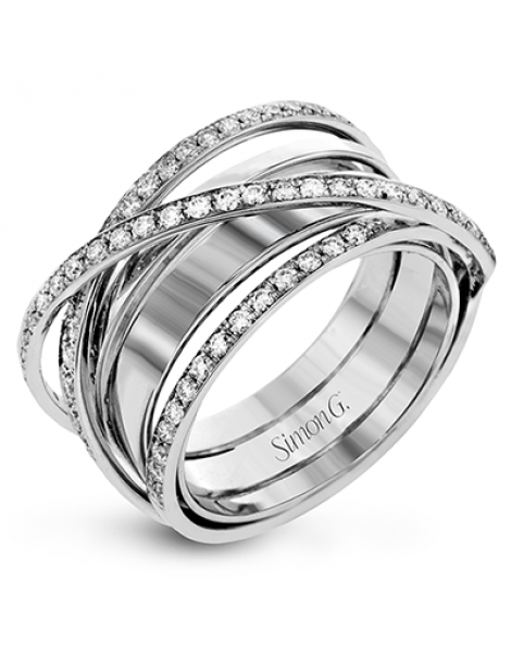 Right Hand Ring in 18k Gold with Diamonds