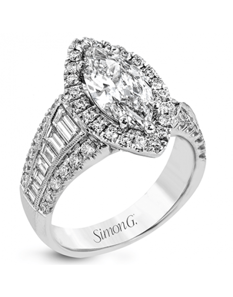 Engagement Ring in 18k Gold with Diamonds