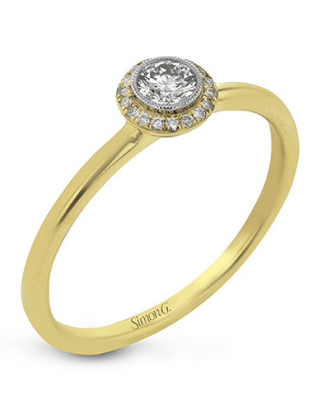 Engagement Ring in 18k Gold with Diamonds