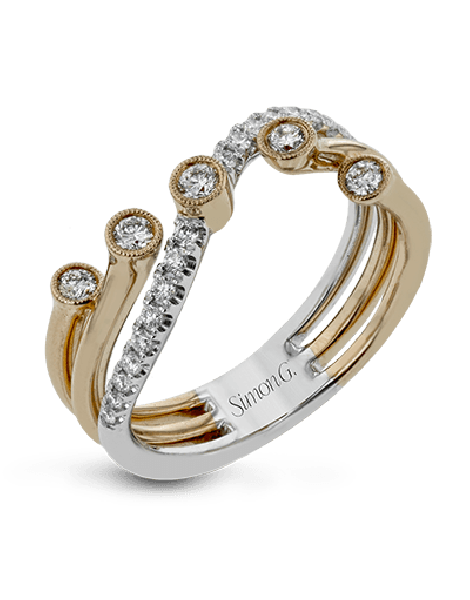 Right Hand Ring in 18k Gold with Diamonds